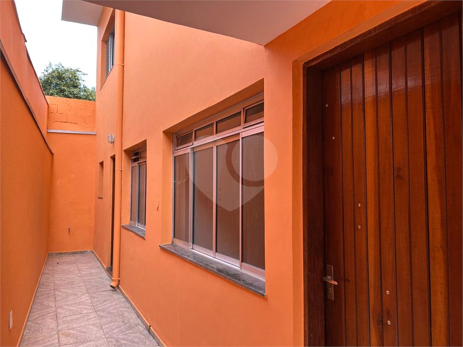 Sobrado para alugar com 2 quartos em Vila Anastácio, São Paulo, SP