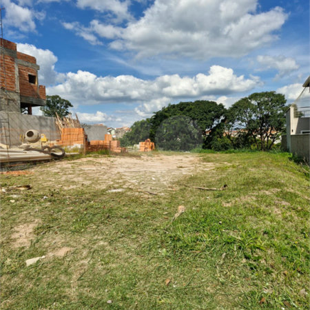 Terreno à venda no condomínio Bosque dos Cambarás, Valinhos - SP