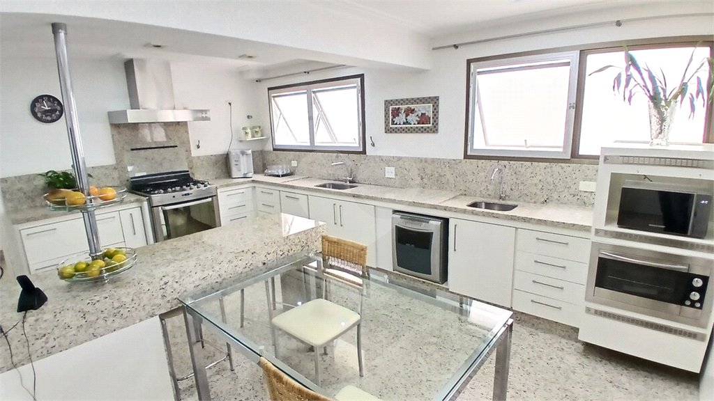 Apartamento à venda com 4 quartos, sendo 2 suítes, em Santana, São Paulo, SP