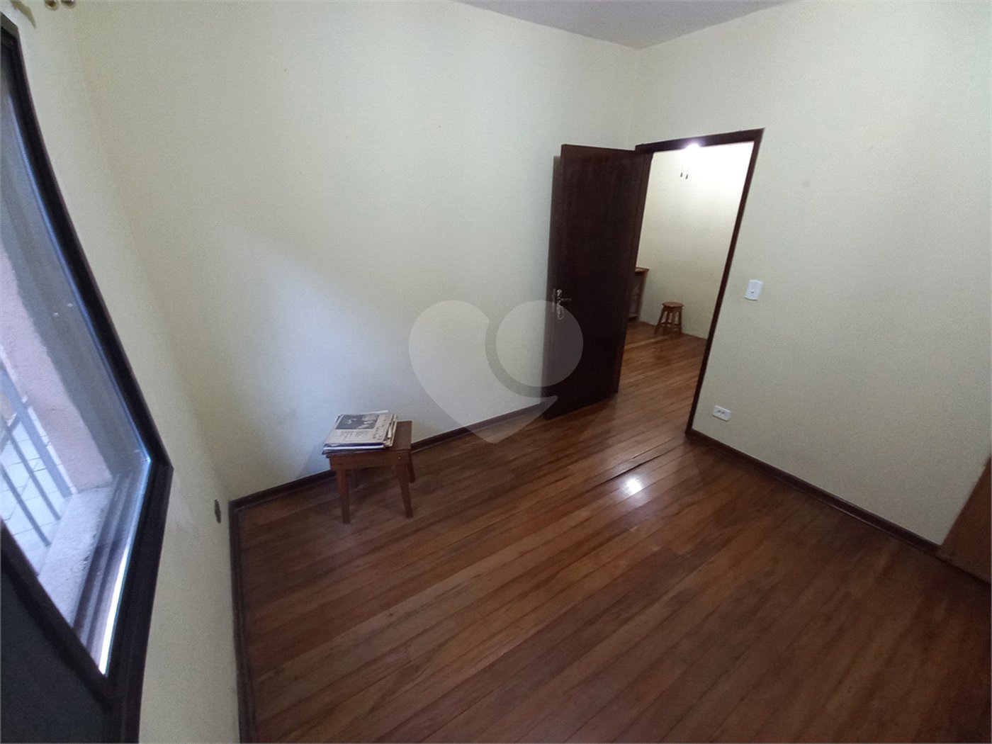 Casa à venda com 4 quartos, sendo 2 suítes,  em Parque Esmeralda, São Paulo, SP