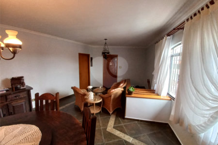 Sobrado à venda com 3 quartos, sendo 1 suíte, em Jardim Umarizal, São Paulo, SP