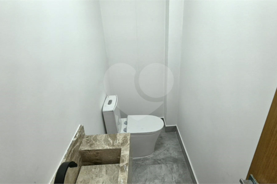 Sobrado à venda com 3 quartos, sendo 1 suíte, em Vila Bonilha, São Paulo, SP