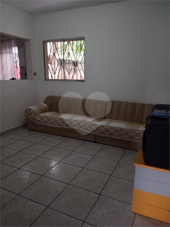 Casa à venda com 2 quartos em Jardim Luciana, Itaquaquecetuba, SP