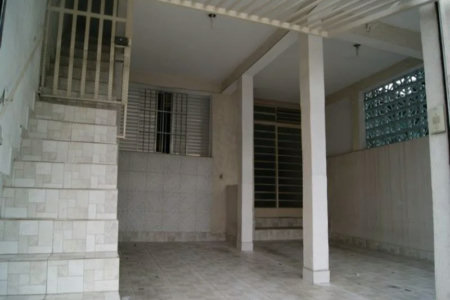 Sobrado à venda com 6 quartos, sendo 5 suítes, em Jardim Catanduva, São Paulo, SP