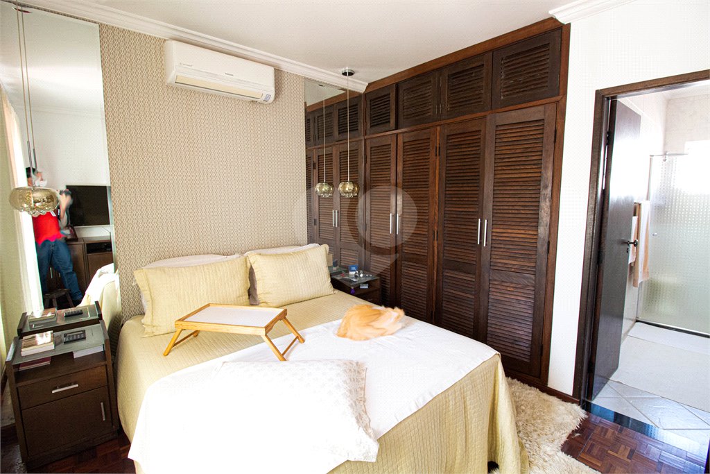 Casa à venda com 1 quarto, sendo 3 suítes, em Esplanada Mendes Moraes, São Roque, SP