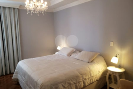 Apartamento à venda com 3 quartos, sendo 1 suíte, em Cerqueira César, São Paulo, SP
