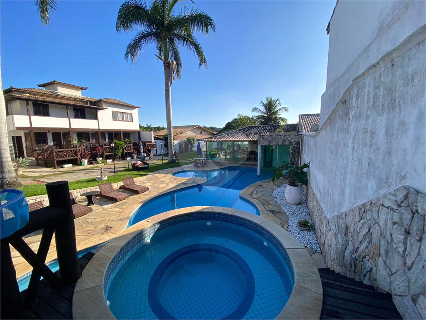 Hotel à venda com 9 suítes em Albatroz, Armação dos Búzios, RJ