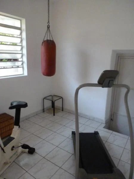 Casa Térrea à venda com 3 quartos, sendo 1 suíte,  em Caxingui, São Paulo, SP