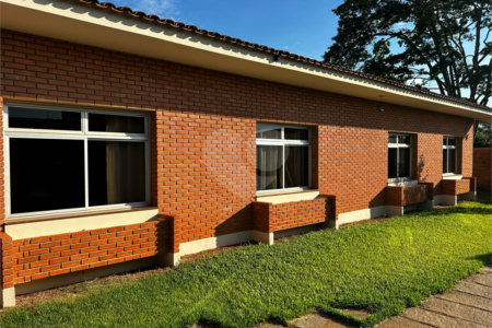 Casa à venda com 4 quartos, sendo 2 suítes, em Vila Aparecida, Itapetininga, SP
