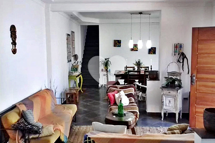 Sobrado à venda com 3 suítes em Santana, São Paulo, SP