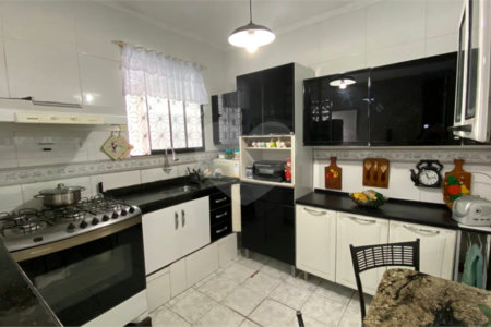 Casa à venda com 2 suítes no condomínio Village da Cachamorra, Rio de Janeiro - RJ