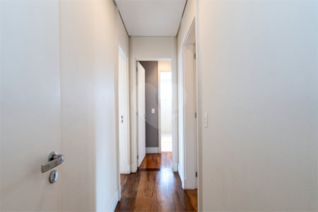 Apartamento à venda com 3 suítes em Vila Nova Conceição, São Paulo, SP