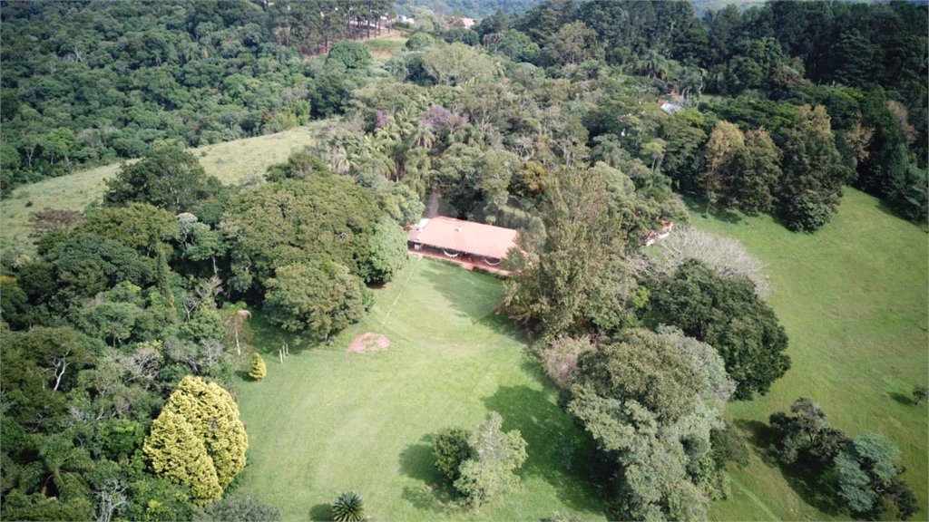 Chácara à venda com 5 quartos em Volta Grande (são João Novo), São Roque, SP