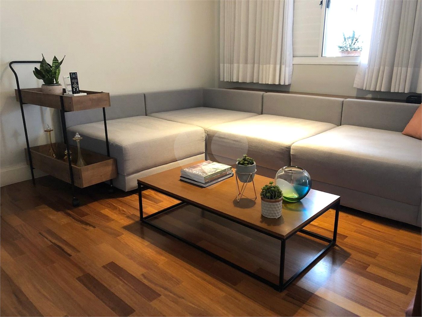 Apartamento para alugar com 2 quartos, sendo 1 suíte, em Vila Anglo Brasileira, São Paulo, SP