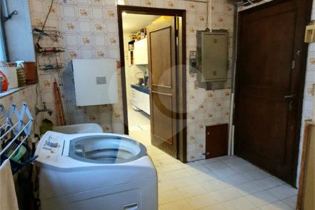 Apartamento à venda com 3 quartos, sendo 2 suítes, em Itaim Bibi, São Paulo, SP