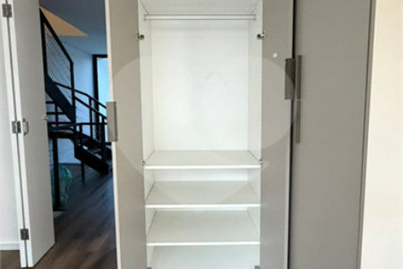 Casa à venda com 2 suítes no condomínio Gran Loft, Cotia - SP