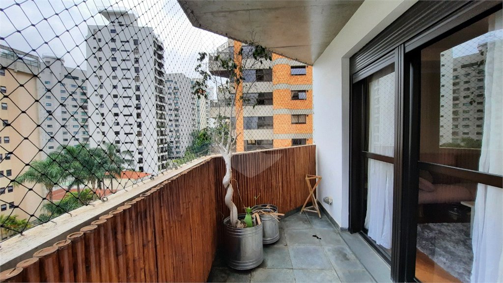 Apartamento à venda com 4 quartos, sendo 3 suítes, em Santana, São Paulo, SP