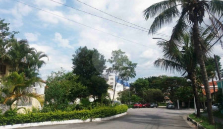 Casa para alugar com 4 quartos, sendo 2 suítes,  em Campo Grande, São Paulo, SP