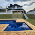 Casa à venda com 5 quartos, sendo 2 suítes, no condomínio Residencial Jardim Primavera, Louveira - SP