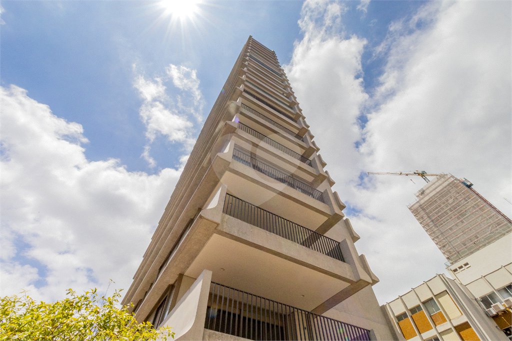 Apartamento à venda com 3 suítes em Jardim América, São Paulo, SP