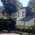 Sobrado à venda com 5 quartos, sendo 3 suítes, em Serra da Cantareira, Mairiporã, SP