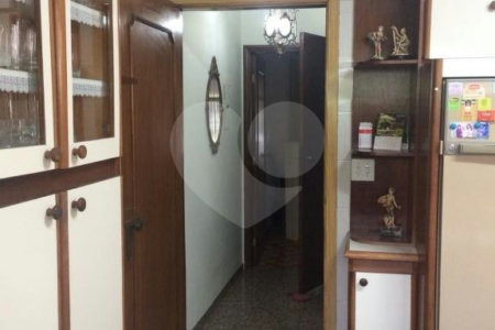 Sobrado à venda com 4 quartos em Santana, São Paulo, SP