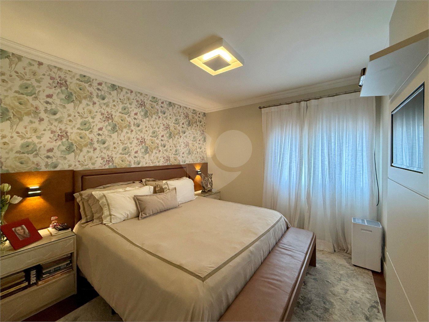 Apartamento à venda com 3 suítes em Campo Belo, São Paulo, SP