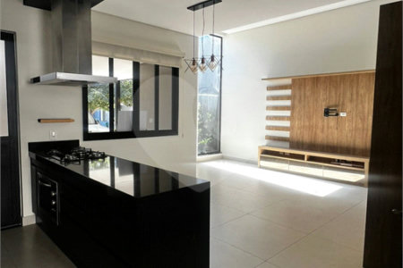 Casa à venda com 3 quartos, sendo 1 suíte,  no condomínio Village Moutonnée, Salto - SP
