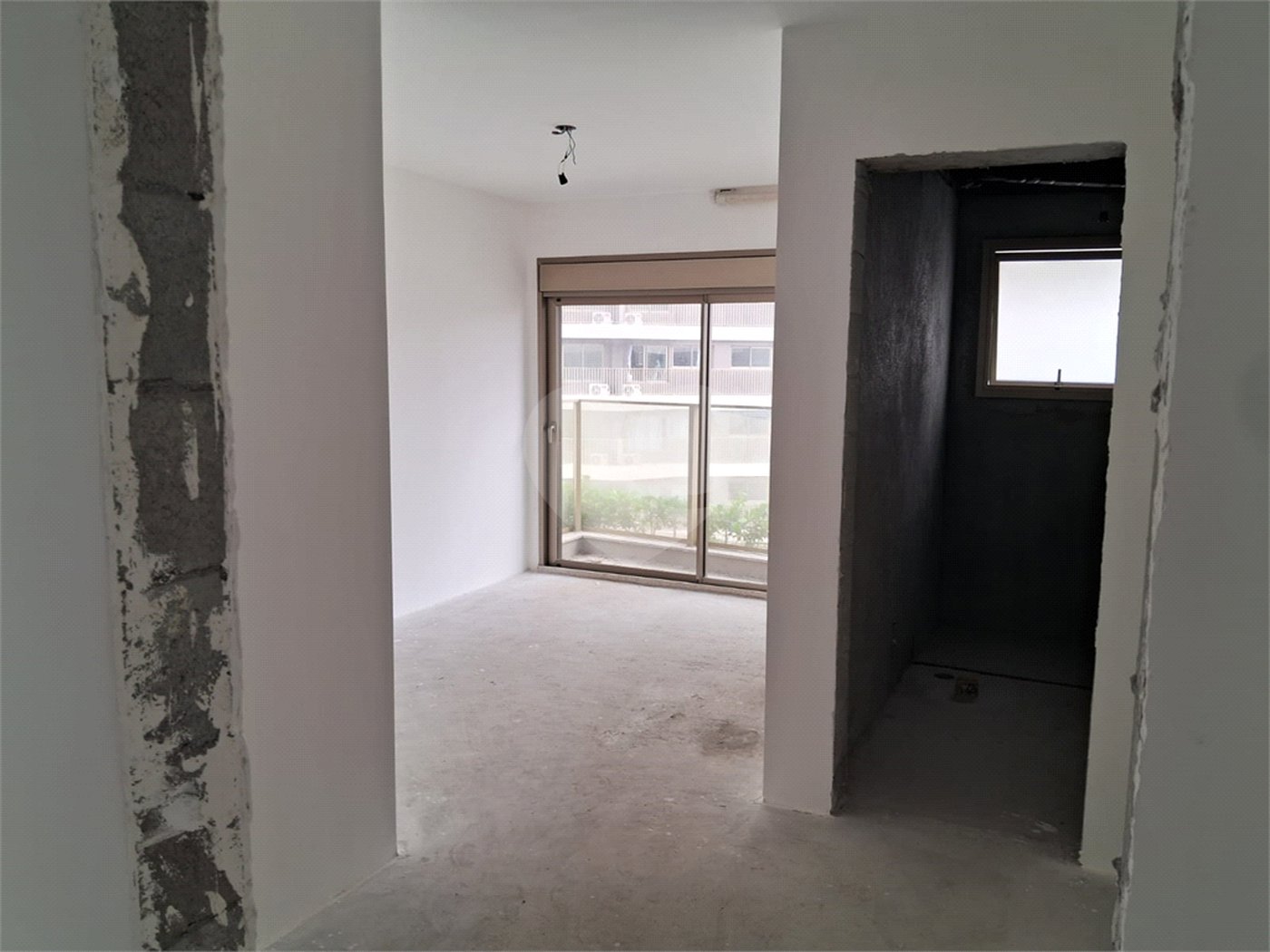 Apartamento à venda com 3 suítes em Moema, São Paulo, SP