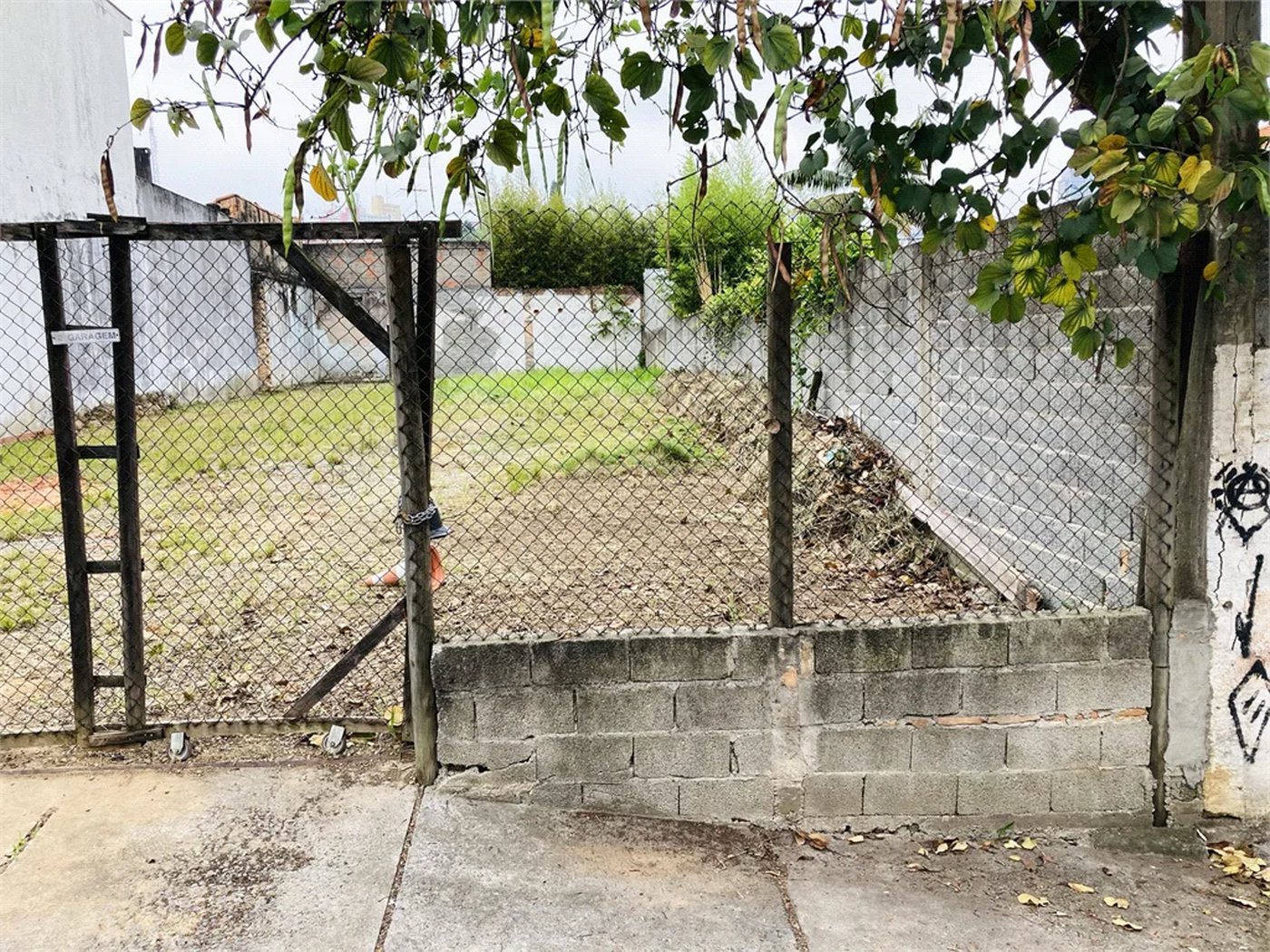 Terreno à venda em Jardim Esmeralda, São Paulo, SP