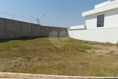Lote de 298 m² à Venda no Condomínio Fechado Monte das Araucárias - São Carlos