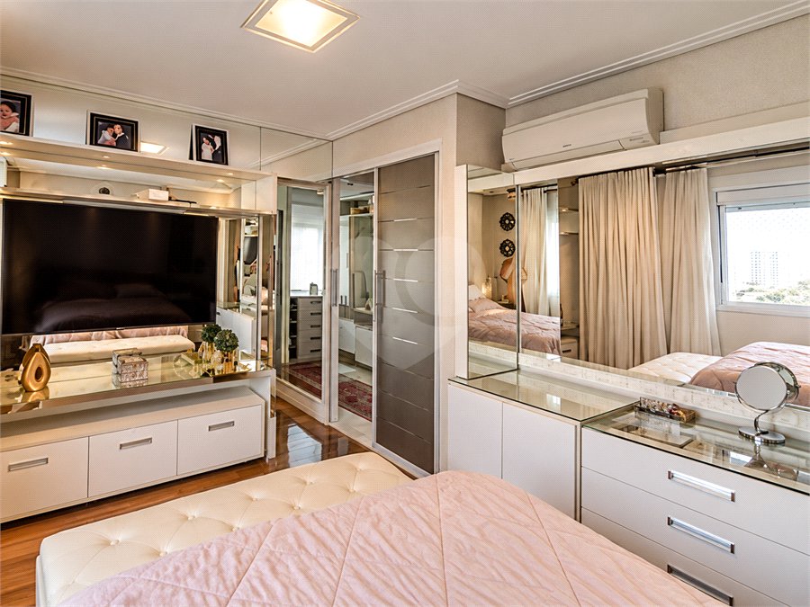 Apartamento à venda com 3 suítes em Baeta Neves, São Bernardo do Campo, SP