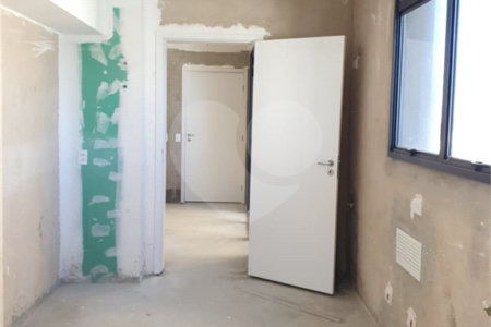 Apartamento à venda com 3 suítes em Cerqueira César, São Paulo, SP