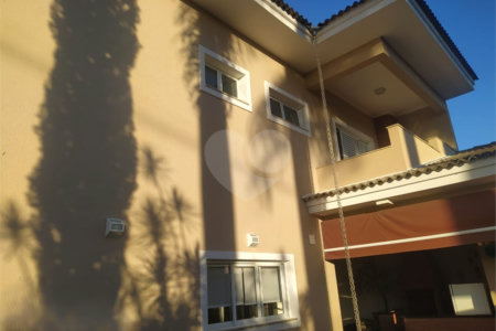 Casa à venda com 3 quartos, sendo 2 suítes,  no condomínio Ibiti Royal Park, Sorocaba - SP