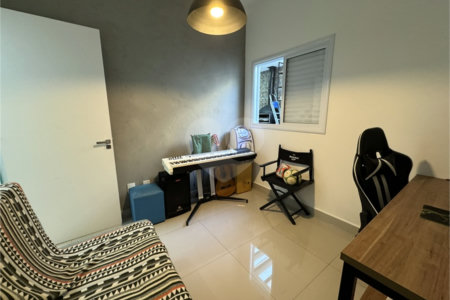 Casa à venda com 3 quartos, sendo 1 suíte, no condomínio Jardim Guarujá, Salto - SP