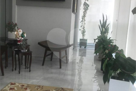 Apartamento à venda com 2 suítes em Indianópolis, São Paulo, SP