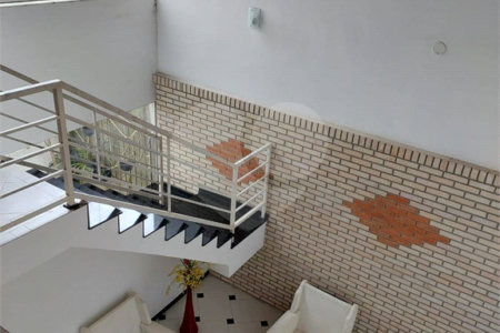 Sobrado à venda com 3 quartos, sendo 1 suíte, em Jardim Fonte Áurea, Poá, SP