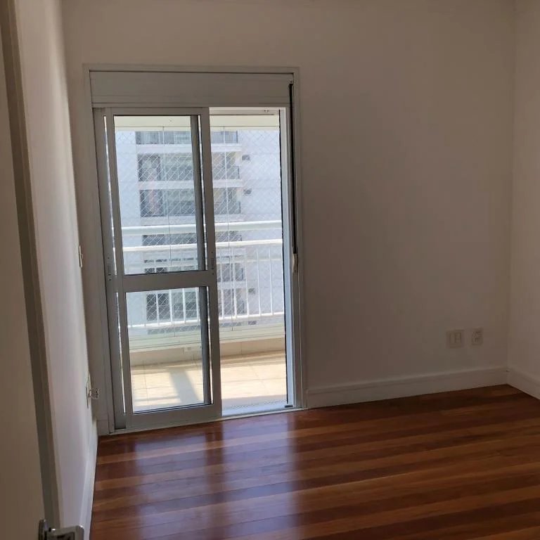 Apartamento à venda com 3 suítes em Vila Suzana, São Paulo, SP