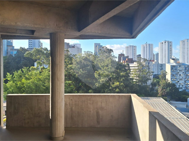 Sala à venda ou para alugar em Real Parque, São Paulo, SP