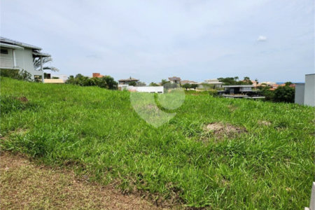 Terreno à venda no condomínio Jardim Primavera, Louveira - SP