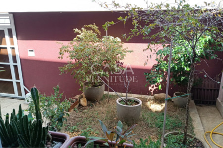 Casa à venda com 3 quartos, sendo 1 suíte,  em Jardim Americano, Sorocaba, SP