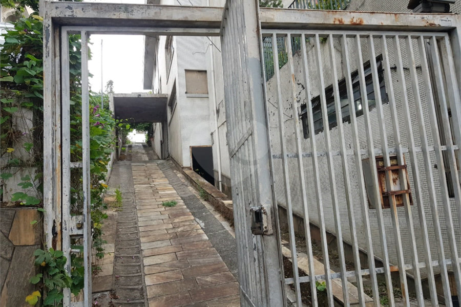 Sobrado à venda com 4 quartos em Santana, São Paulo, SP