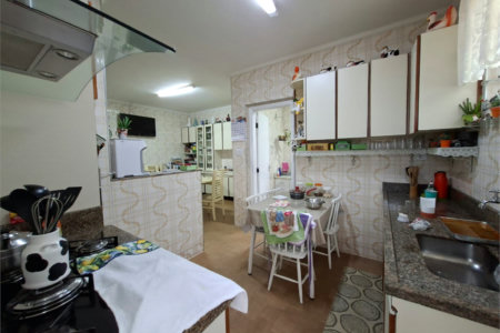 Casa à venda ou para alugar com 4 quartos, sendo 2 suítes, em Vila Mazzei, São Paulo, SP