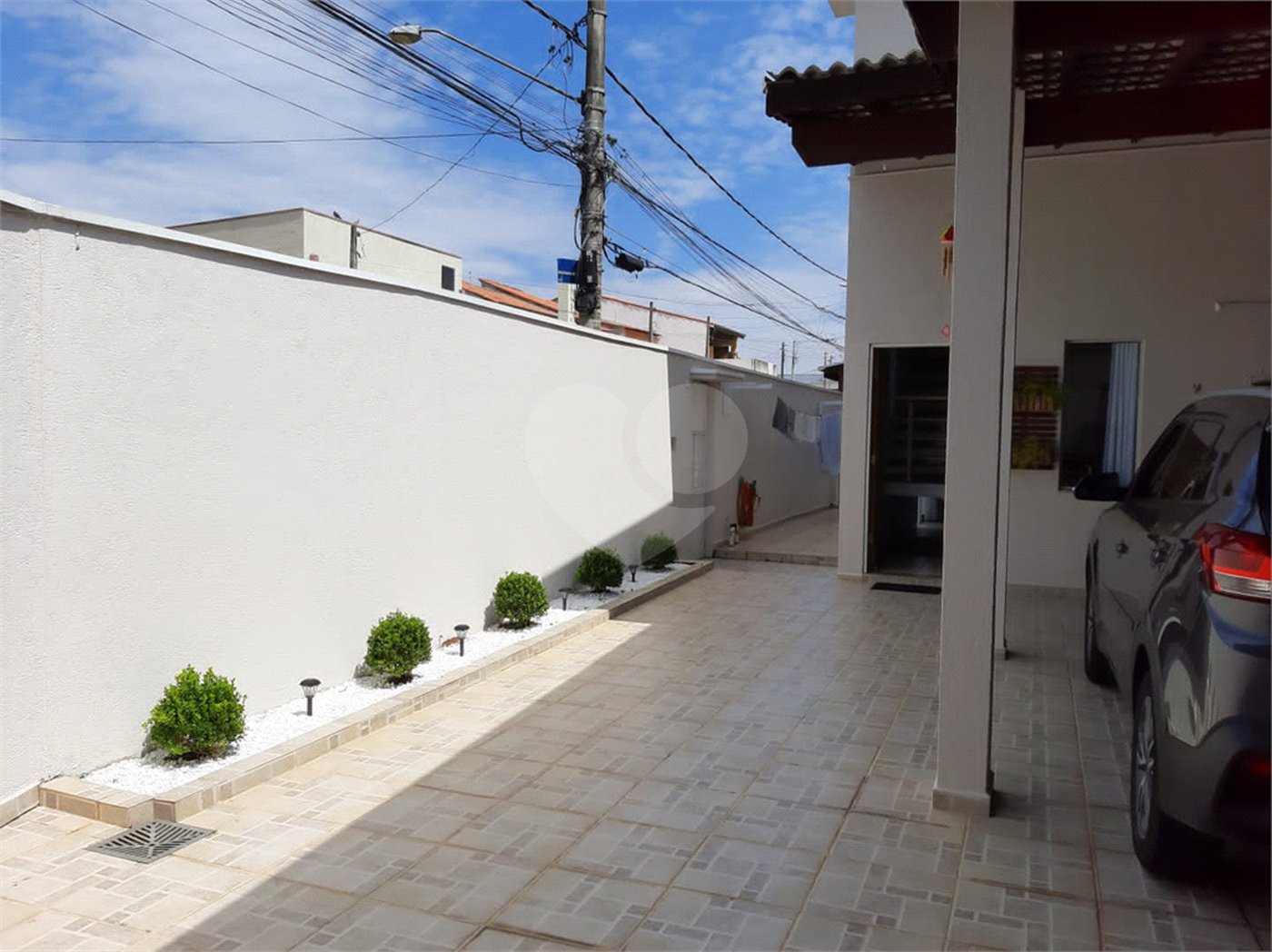 Sobrado à venda com 3 quartos, sendo 1 suíte, em Vila Suissa, Mogi das Cruzes, SP