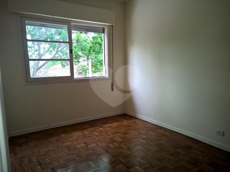 Sobrado à venda com 3 quartos, sendo 1 suíte,  em Planalto Paulista, São Paulo, SP