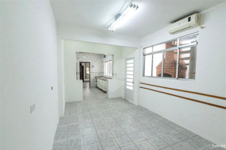 Casa à venda com 3 quartos, sendo 1 suíte,  em Vila Mariana, São Paulo, SP