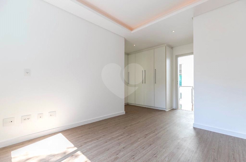 Casa à venda com 4 suítes no condomínio Vila Alba, São Paulo - SP