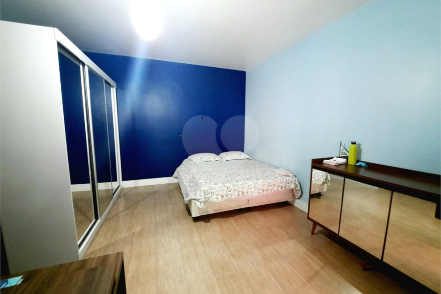 Sobrado à venda com 3 quartos, sendo 1 suíte, em Horto, São Paulo, SP