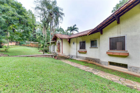 Casa à venda com 5 suítes no condomínio Chácara Flora, São Paulo - SP