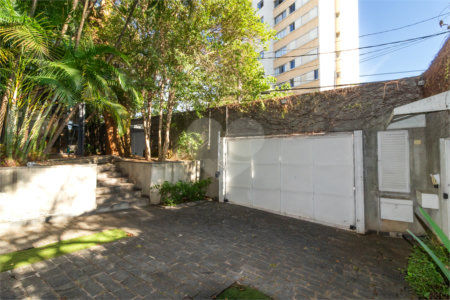 Casa à venda ou para alugar com 3 quartos, sendo 1 suíte, em Butantã, São Paulo, SP